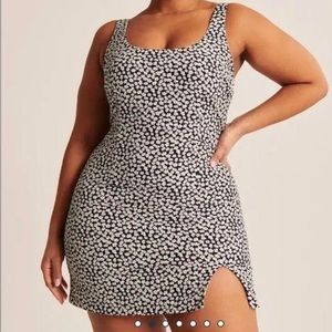 Abercrombie & Fitch | 90s Slip Dress